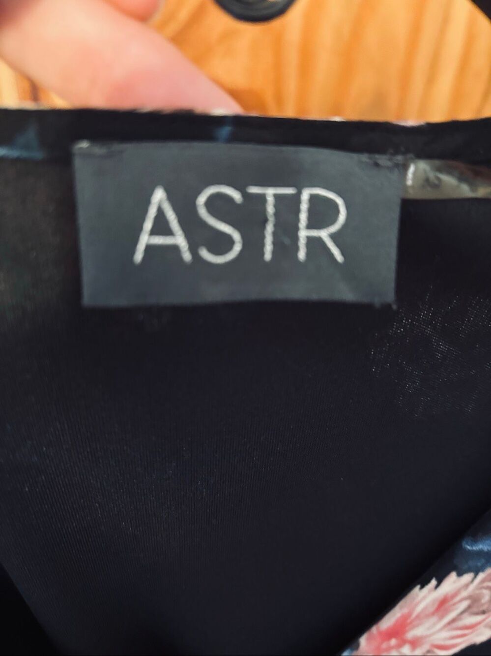 ASTR Floral Print with Lace Romper - Picture 7 of 7